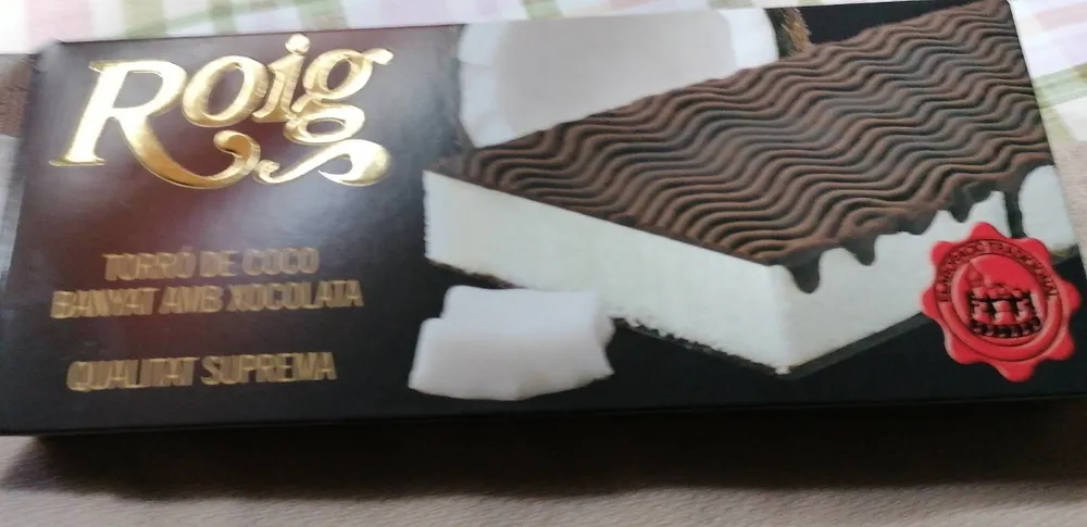 Turrón de coco bañado en chocolate