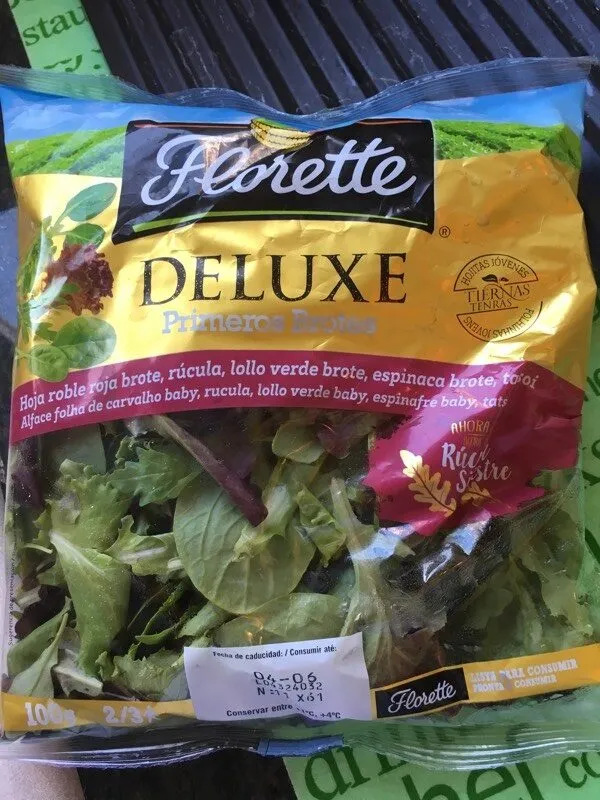 Ensalada deluxe primeros brotes