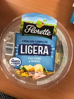 Ensalada ligera con york y queso