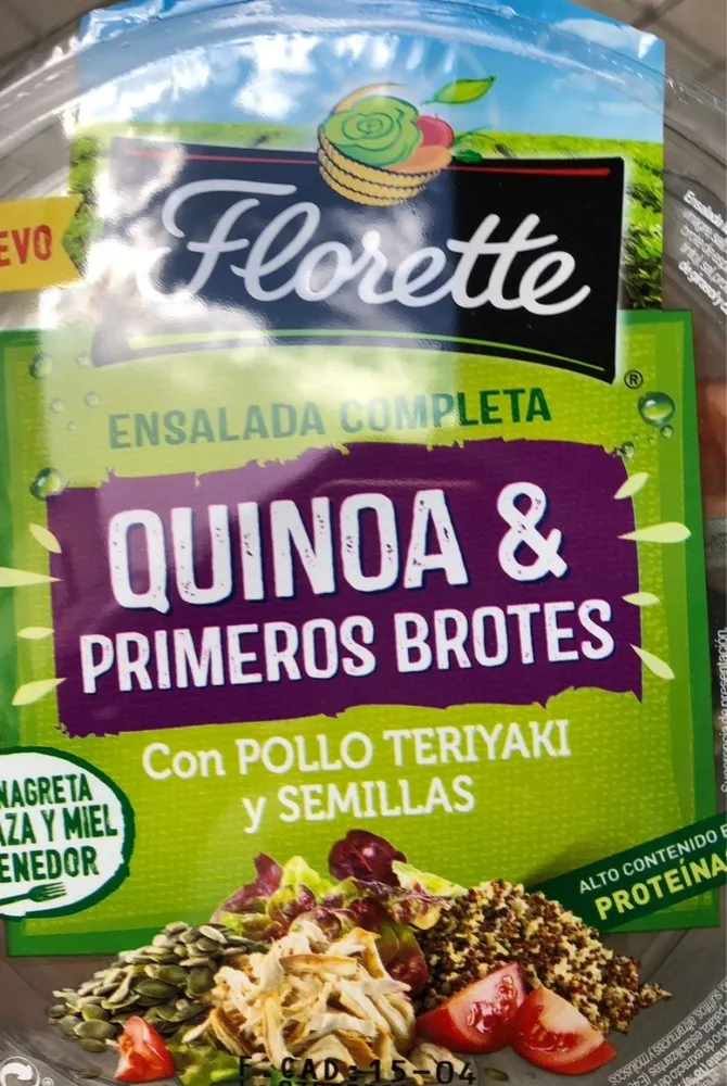 Ensalada completa de quinoa y primeros brotes con pollo teriyaki y semillas