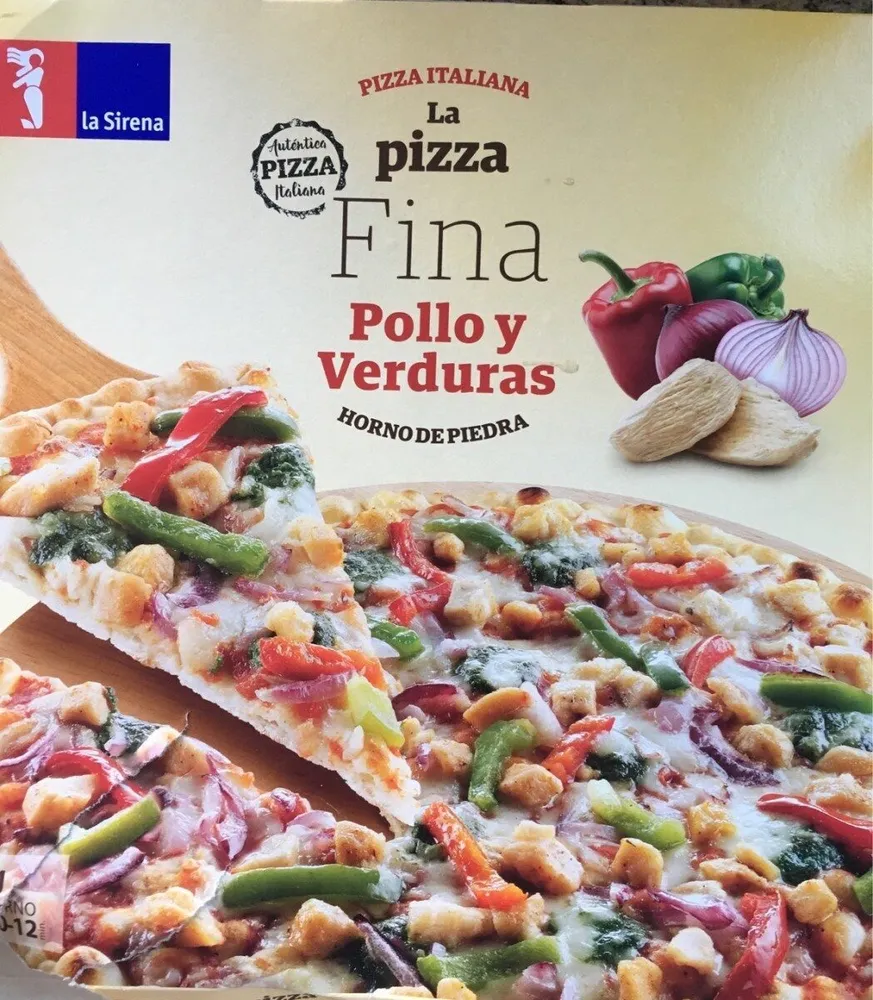 Pizza fina de pollo y verduras
