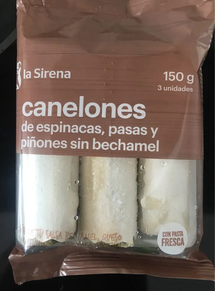 Canelones de espinacas, pasas y piñones sin bechamel