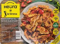 Bocados de heura con fusilli y pisto