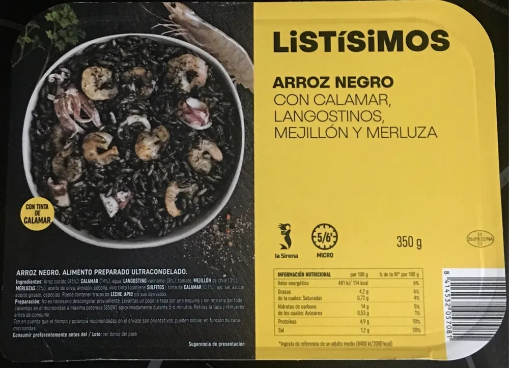 Arroz negro con calamar, langoustinos