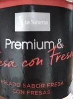 Helado de fresa con fresas