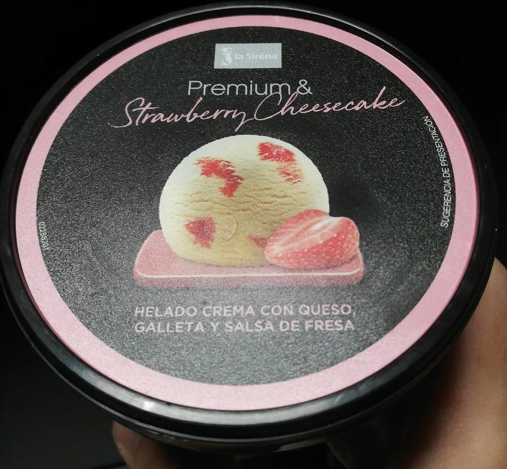 Helado strawberry cheesecake