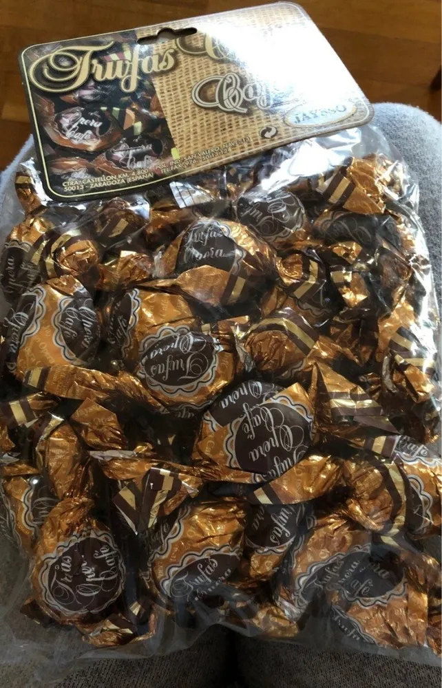 Trufas o pera al café