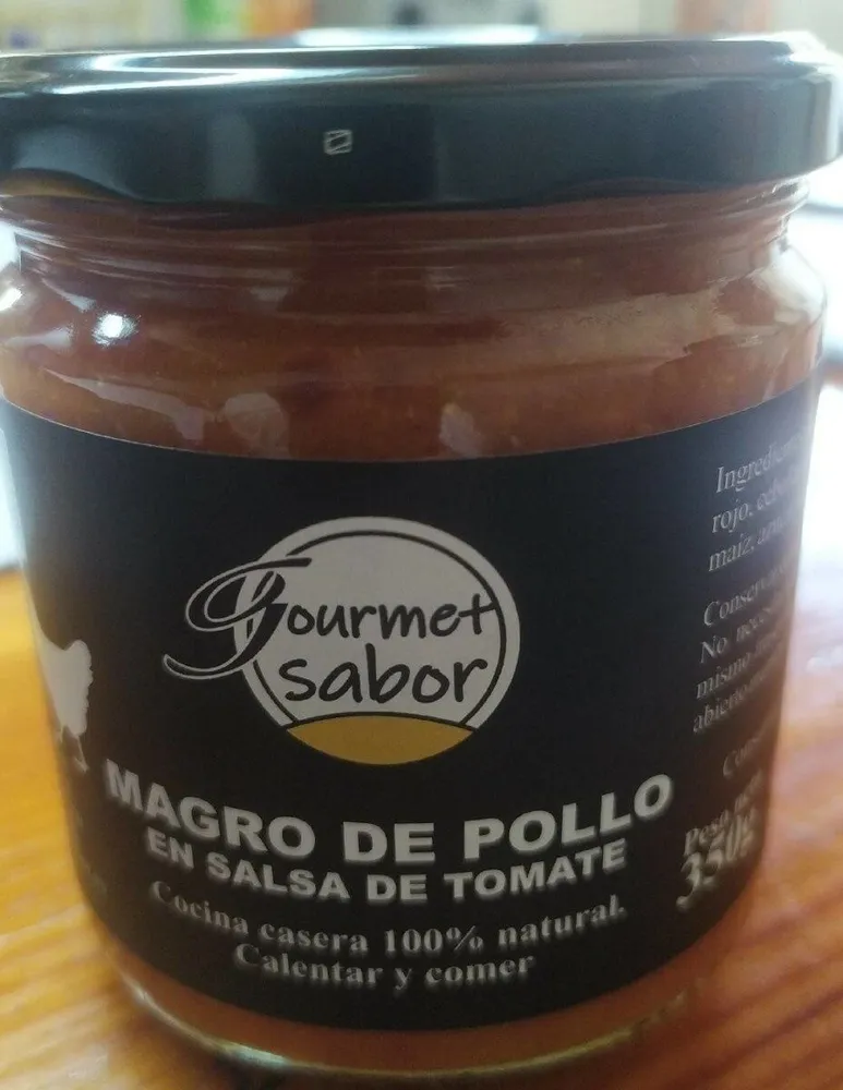 Magro de pollo en salsa de tomate