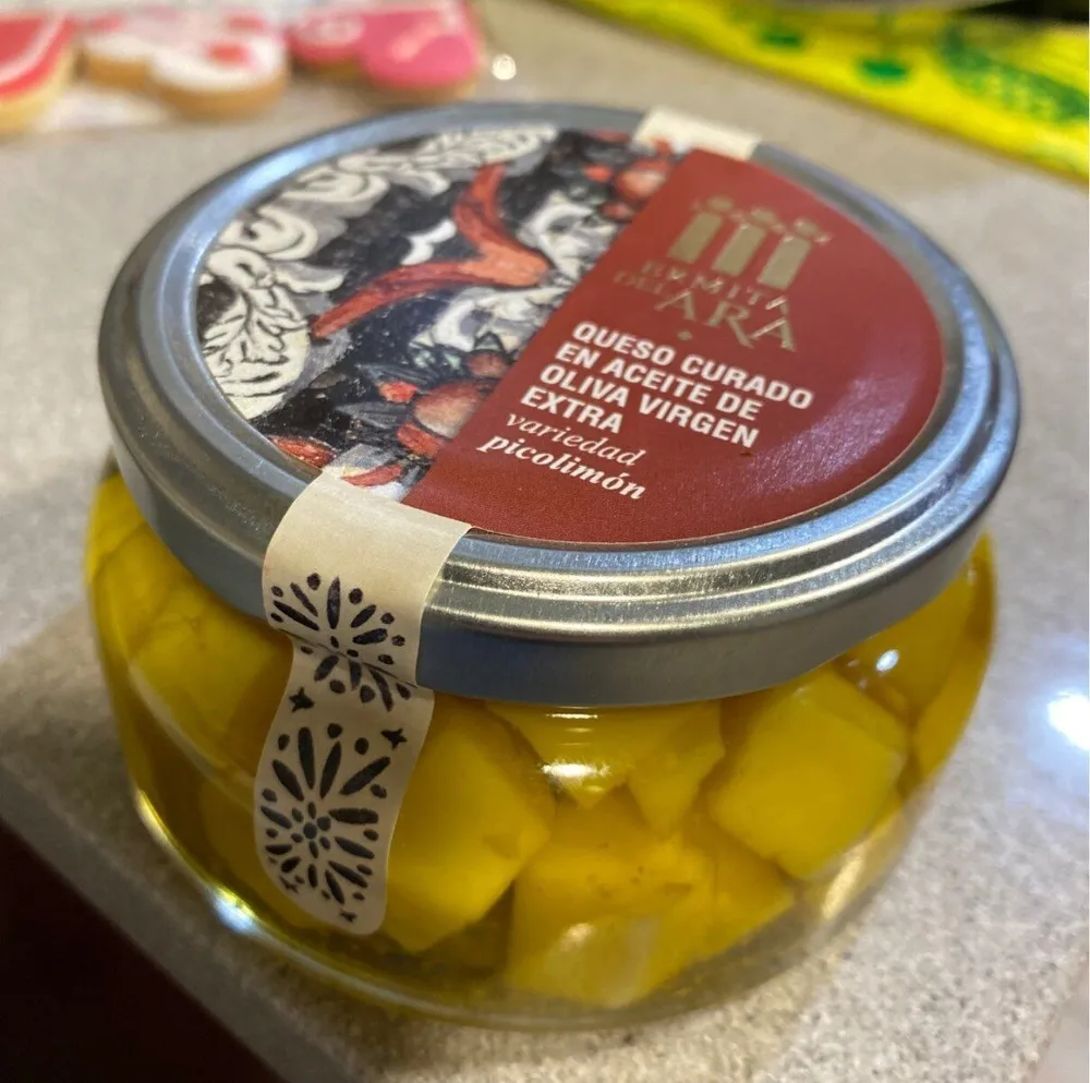 Queso curado en aceite de oliva virgen extra