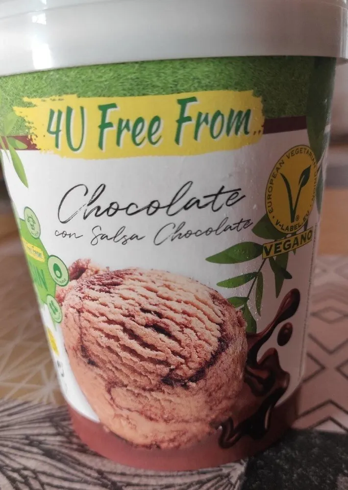 4V Free From Helado Vegano con Salsa de Chocolate