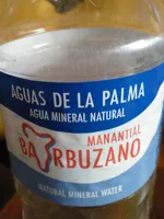 Agua mineral natural