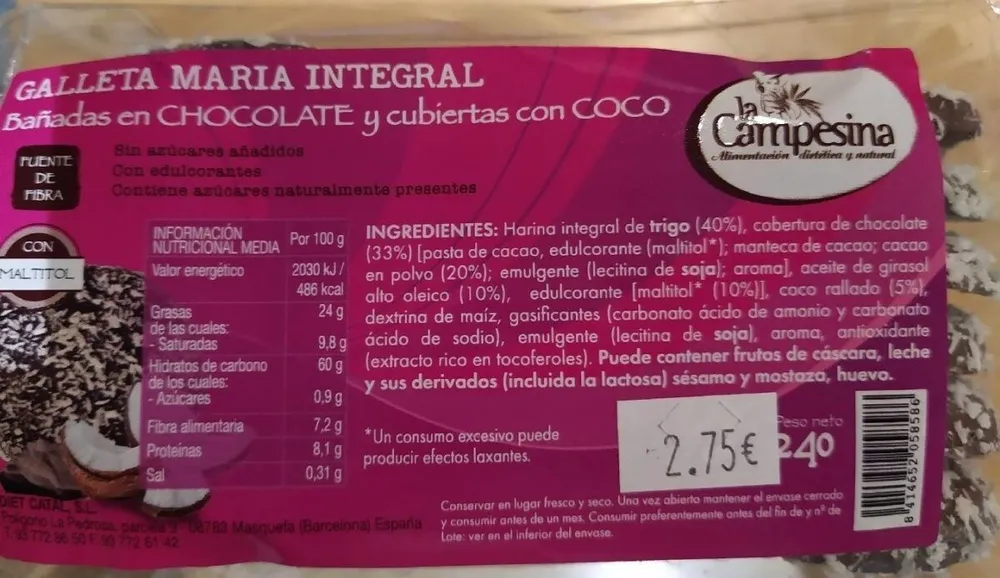 Galletas maría integral bañadas en chocolate y cubiertas con coco