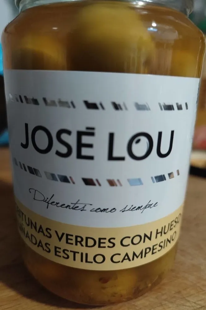 Aceitunas verdes con hueso estilo campesino