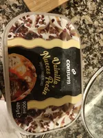 Helado de vainilla y nueces de macadamia