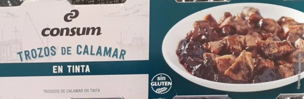 Calamar en trozos en tinta
