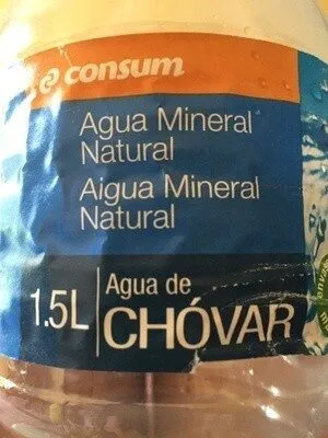 Agua mineral natural
