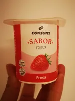 Yogurt azucarado sabor a fresa
