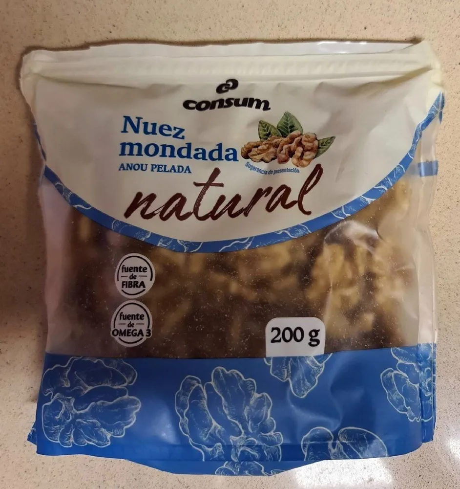 Nuez mondada natural