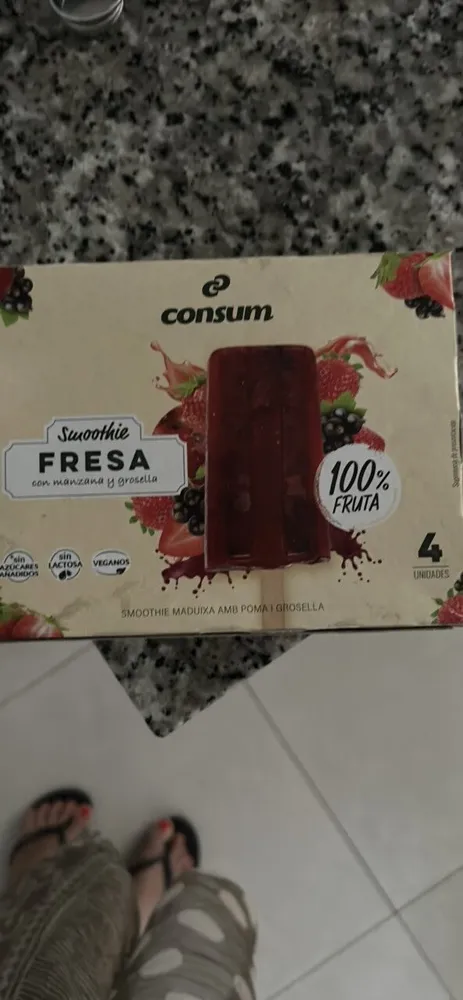 Smoothie fresa con manzana y grosella