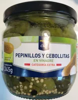 Pepinillos y cebollitas