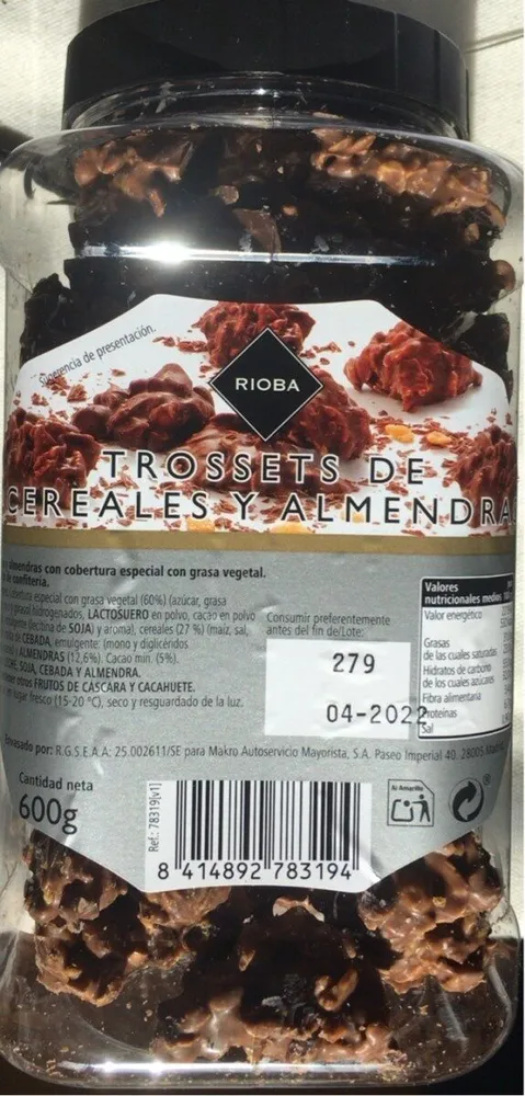 Trossert de cereales y almendras