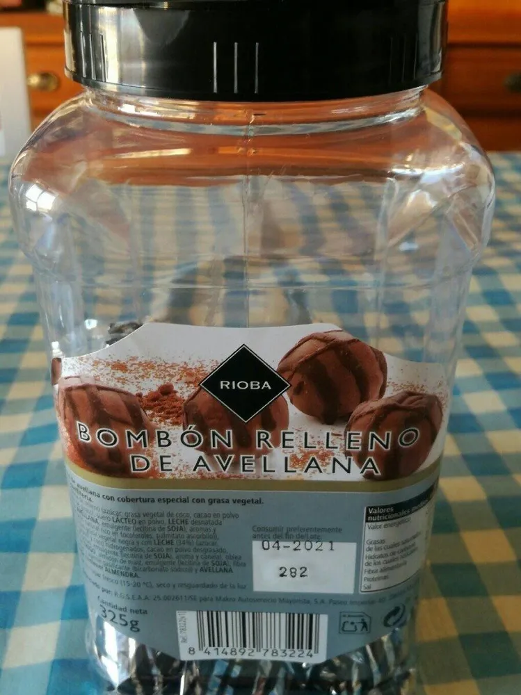 Bombom relleno de avellana