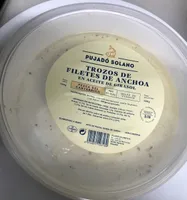 Trozos de filetes de anchoa en aceite de girasol