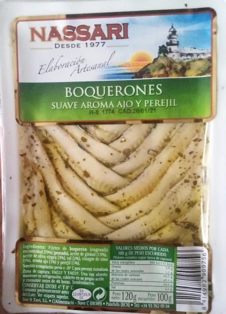 Boquerones suave aroma ajo y perejil