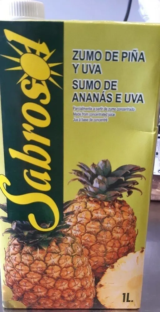 Zumo piña y uva