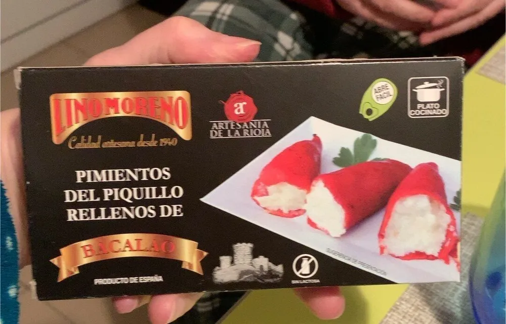 Pimientos del piquillo rellenos de bacalao