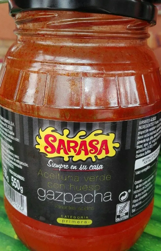 Aceitunas verdes con hueso