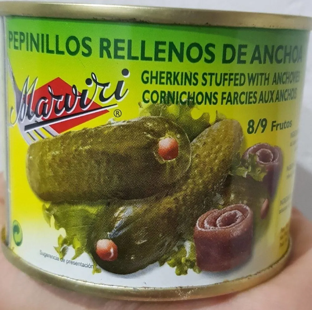 Pepinillos rellenos de anchoa