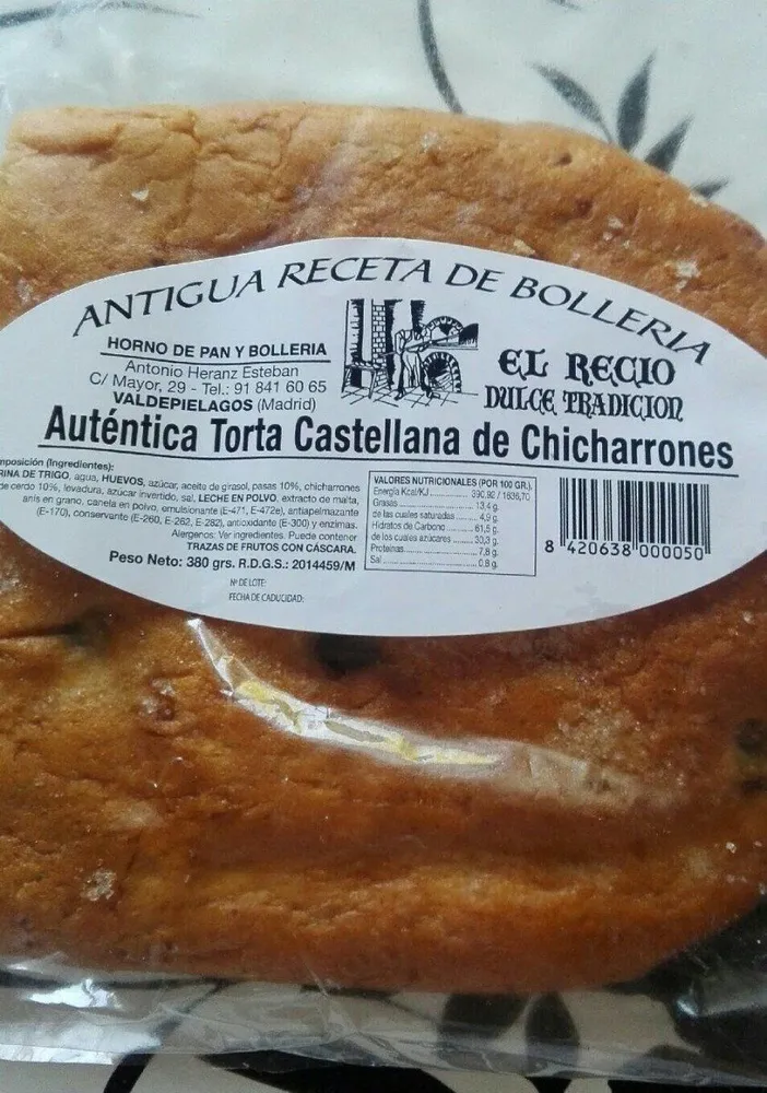 Auténtica torta castellana de chicharrones