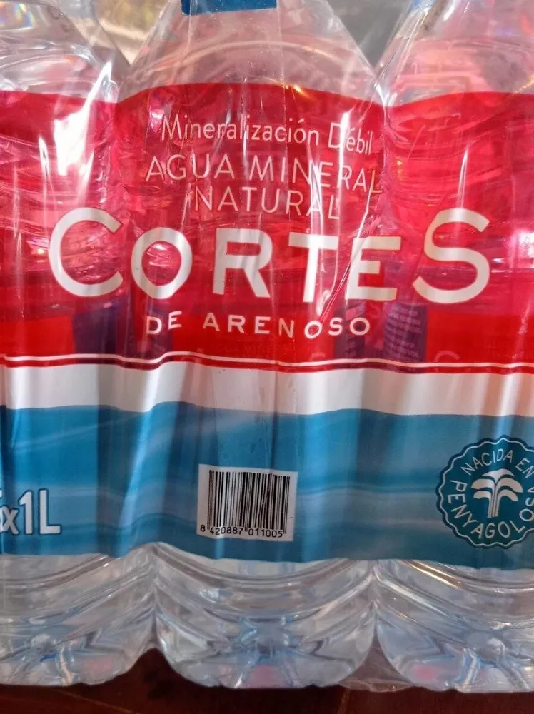 Agua mineral natural
