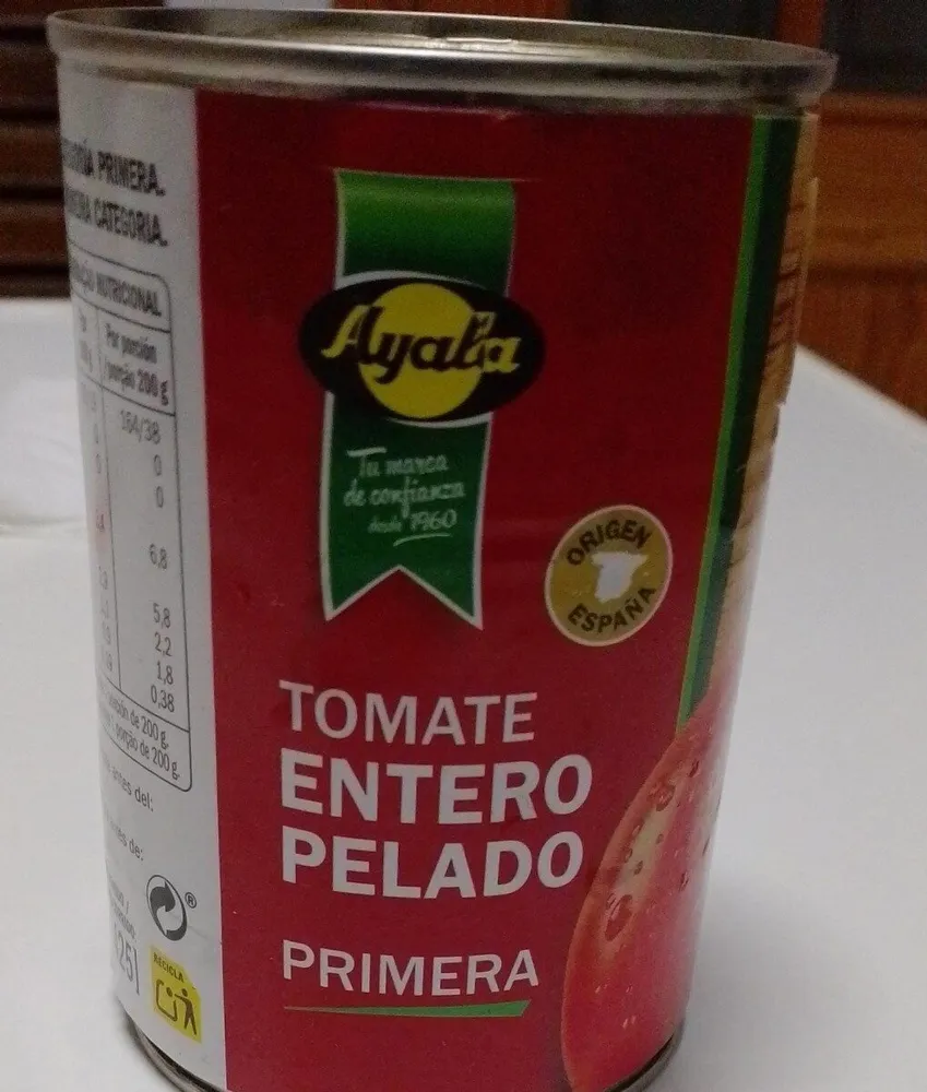 Tomate entero pelado