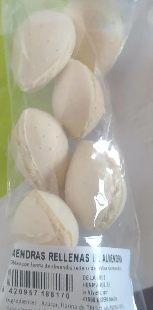 Almendras rellenas de almendra