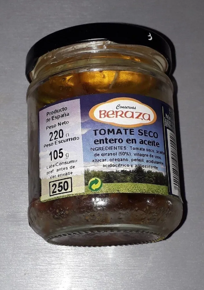 Tomate seco entero en aceite