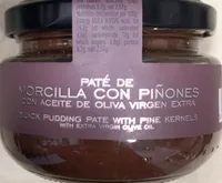 Paté de morcilla con piñones