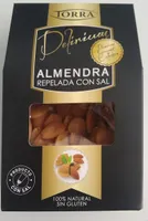 Almendra repelada con sal