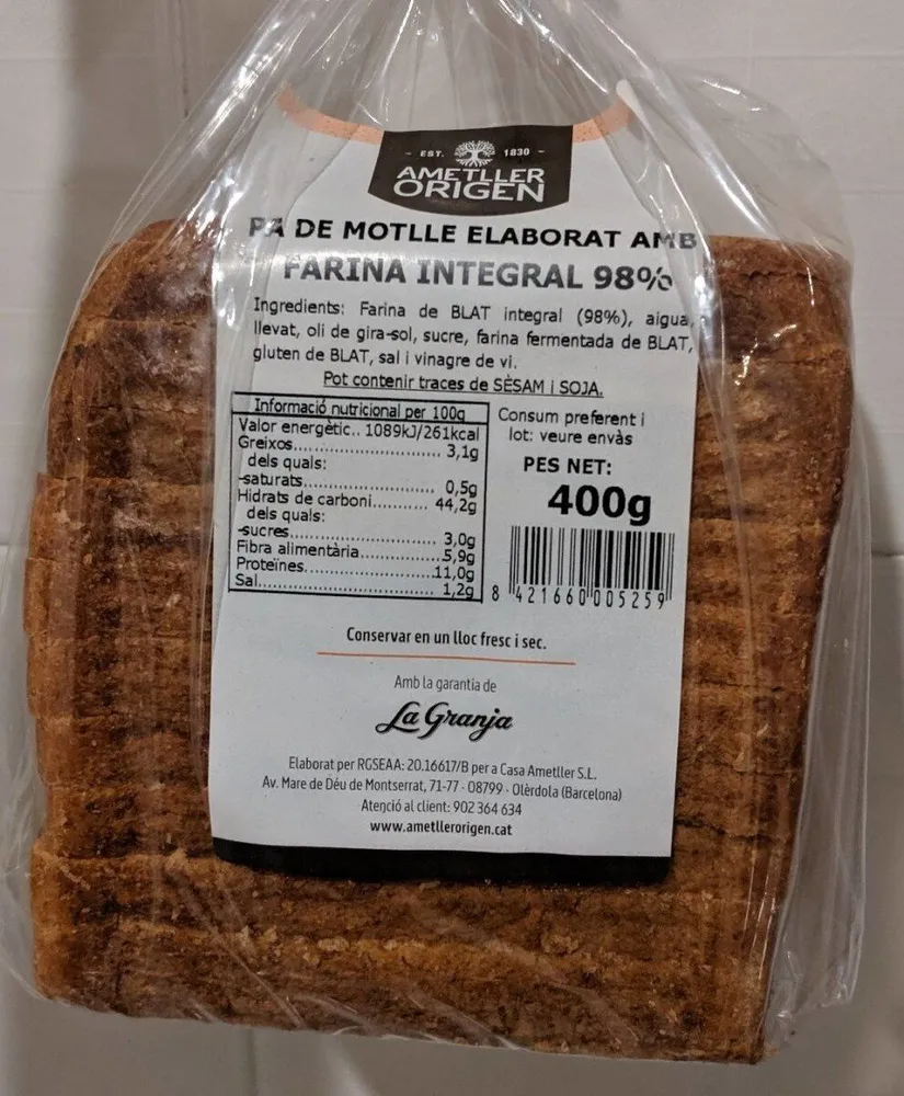 Pa de mottle elaborat amb farina integral 98%