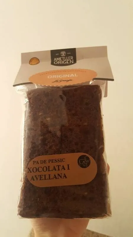 Bizcocho chocolate y avellana