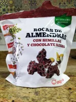 Rocas de almendras con semillas y chocolate negro