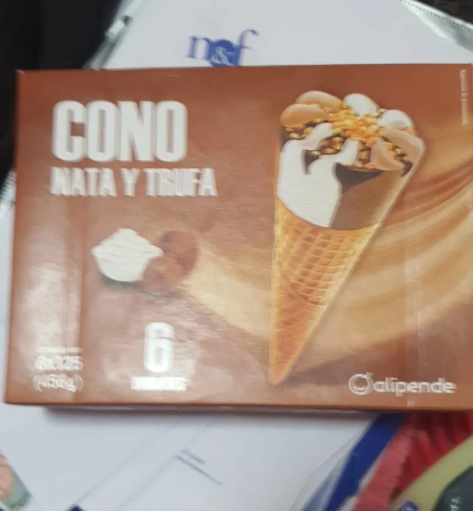 Cono nata y trufa