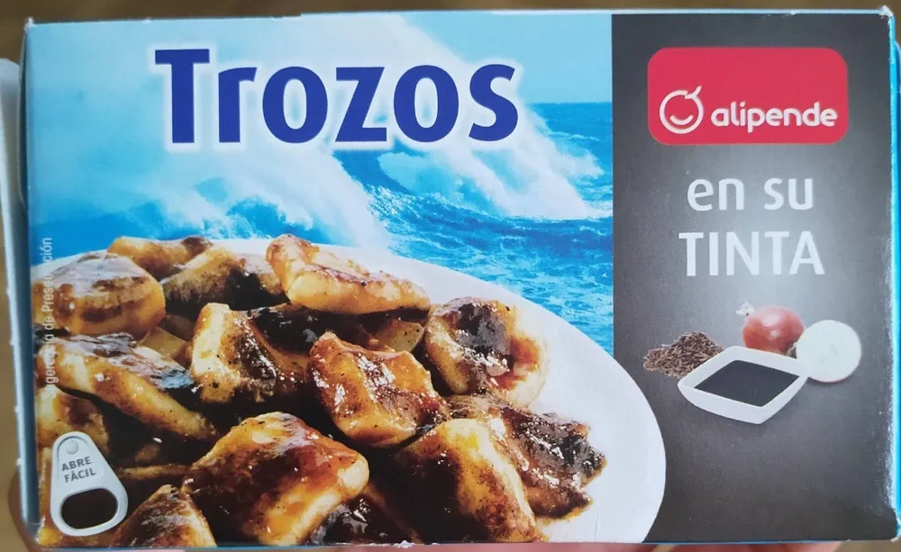 Trozos de potas en su tinta