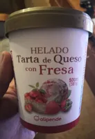 Helado tarta de queso con fresas
