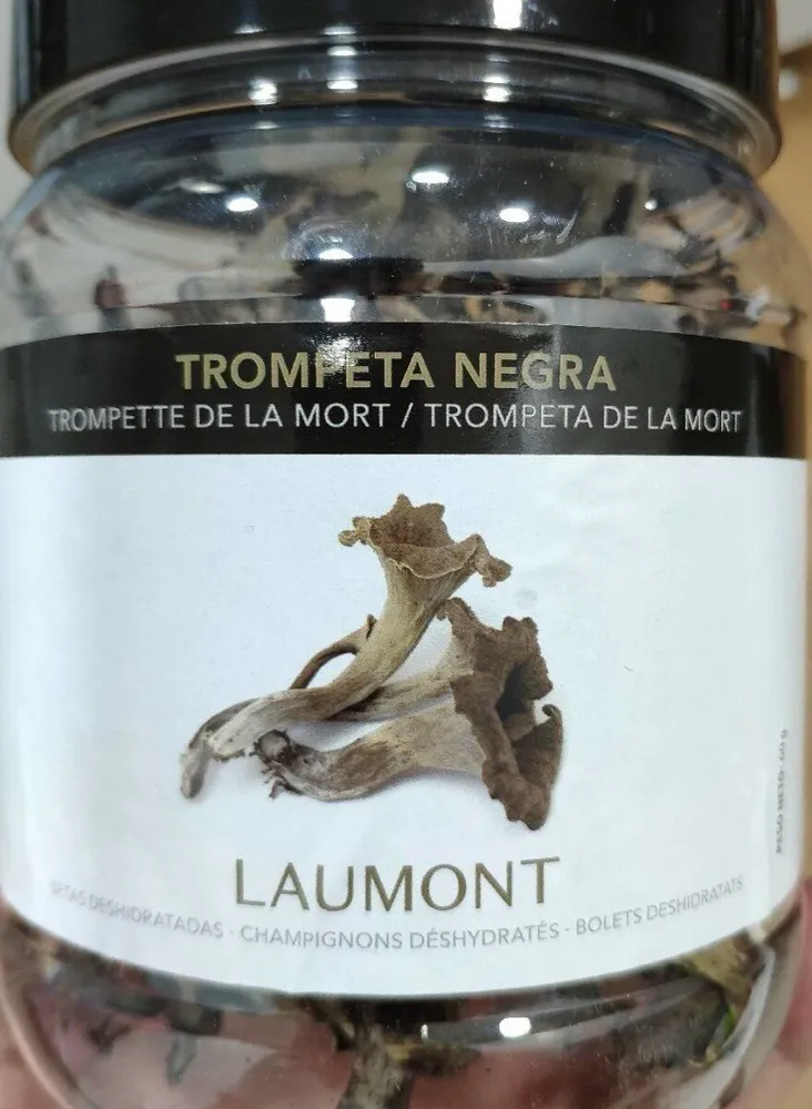 Trompeta negra