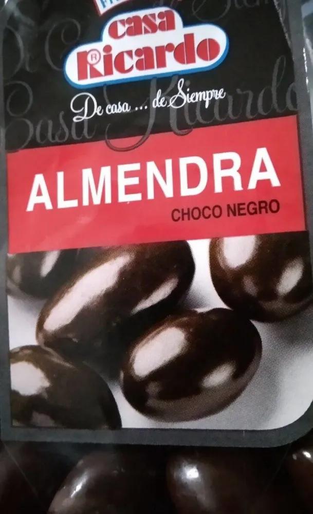 Almendra choco negro