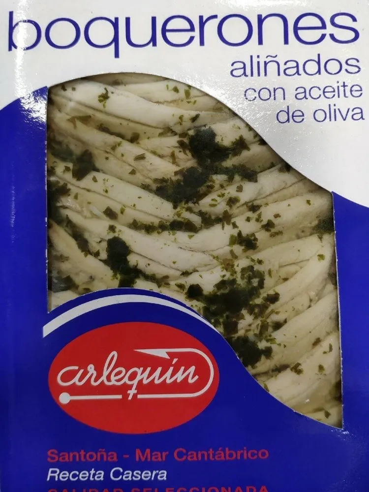 Boquerones aliñados con aceite de oliva