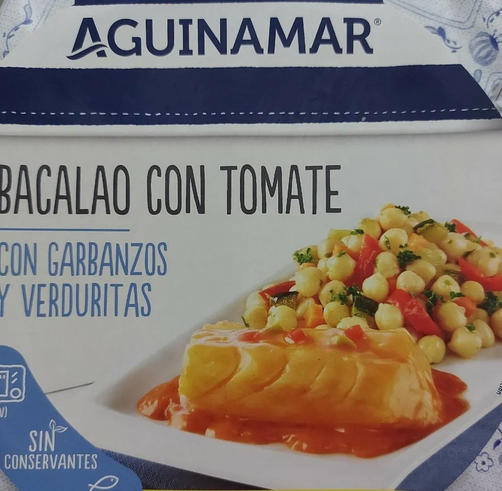 Bacalao con tomate con garbanzos y verduritas
