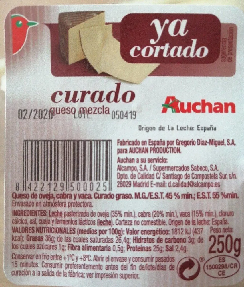 Queso curado ya cortado